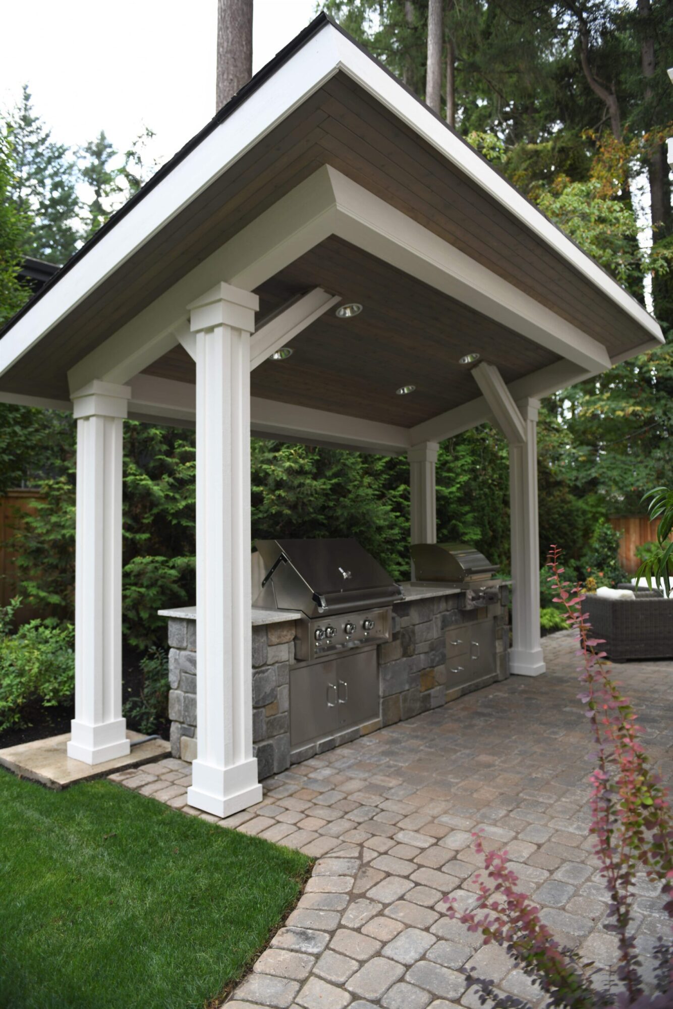 Covered outdoor kitchen structure